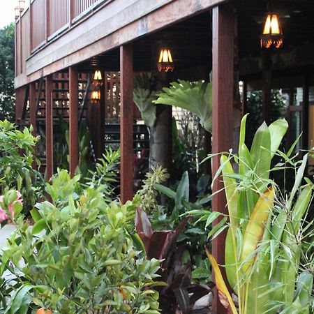 Five 3 Five Aparthotel Urangan ภายนอก รูปภาพ