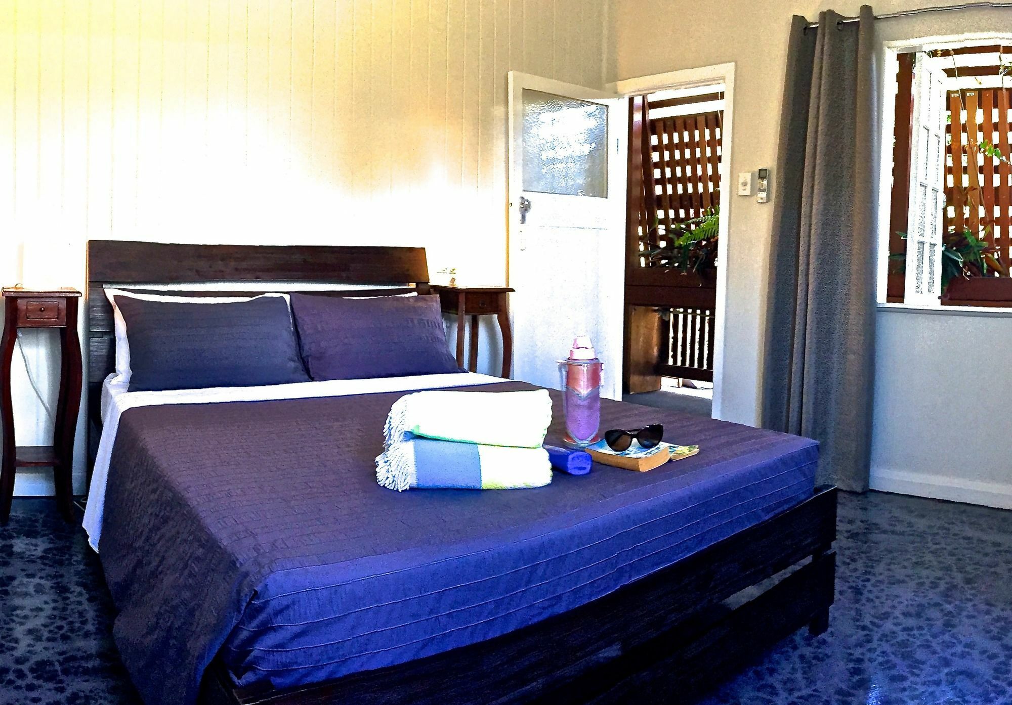 Five 3 Five Aparthotel Urangan ภายนอก รูปภาพ