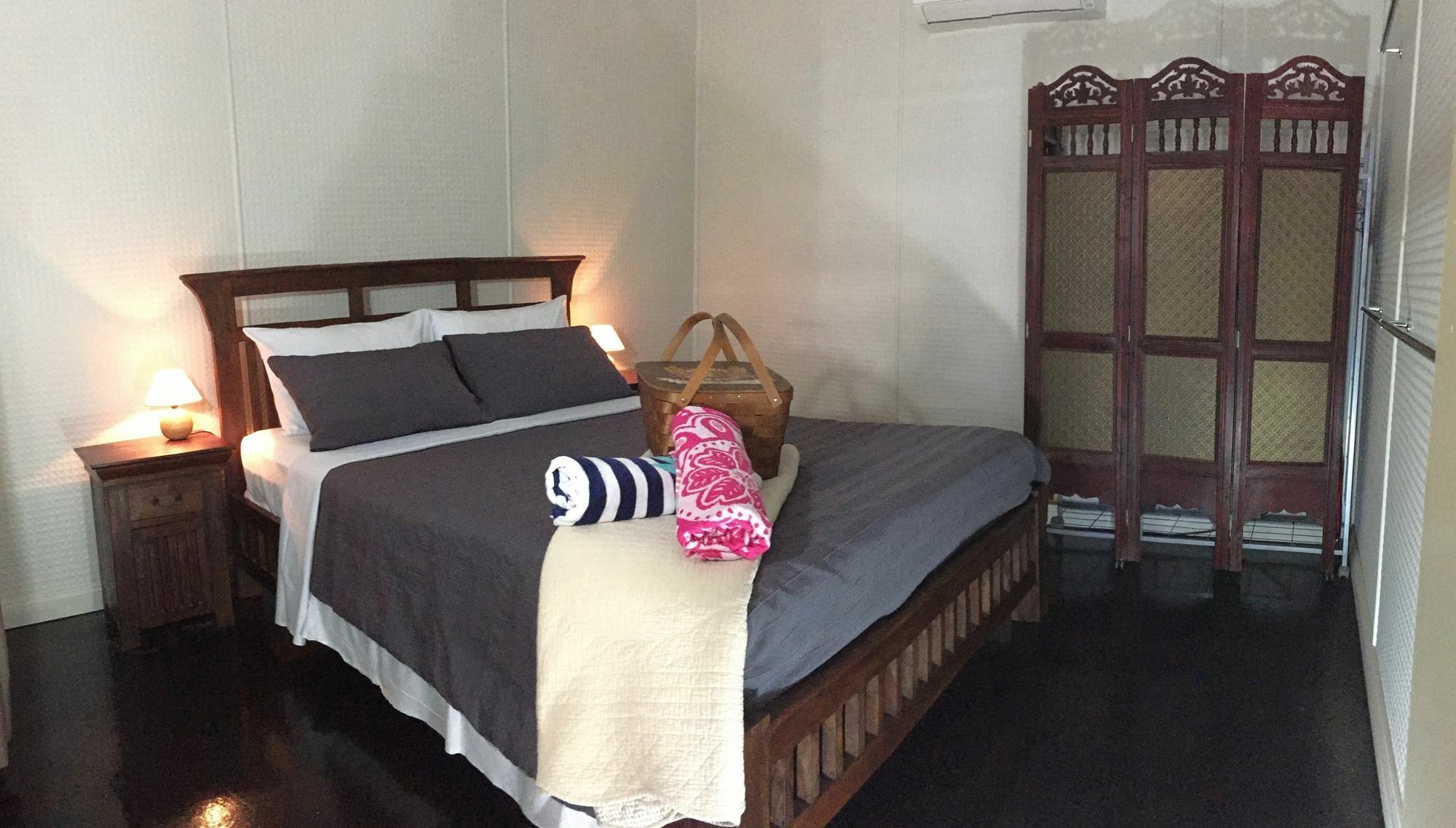 Five 3 Five Aparthotel Urangan ภายนอก รูปภาพ